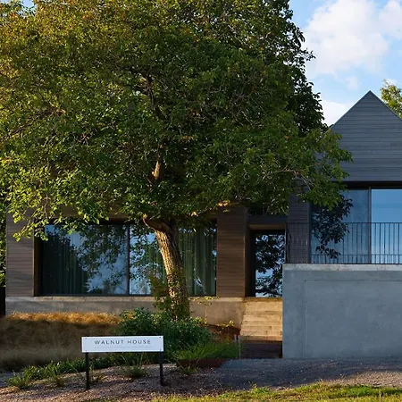 Walnut House-3
